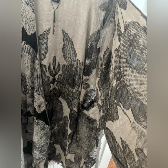 NWOT Womens Lightweight Whimsigoth Kimono Cardigan Floral One Size Cover up - Picture 5 of 6